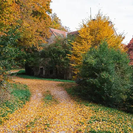 Statek Vranc - Stodola شقة